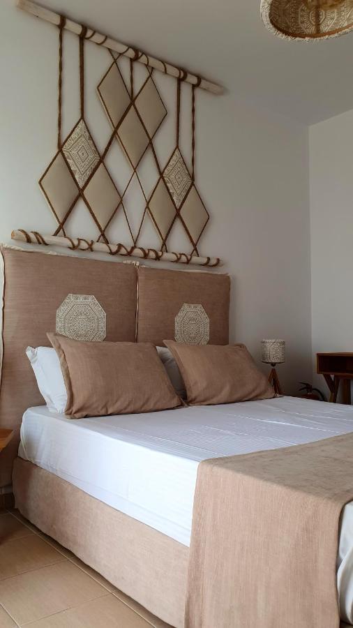 Sarakiniko Rooms Αδάμας Εξωτερικό φωτογραφία