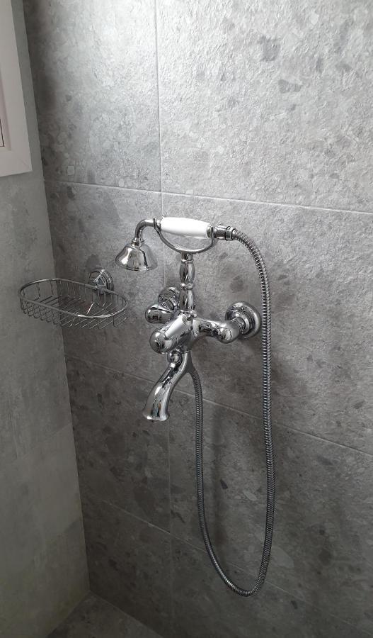 Sarakiniko Rooms Αδάμας Εξωτερικό φωτογραφία