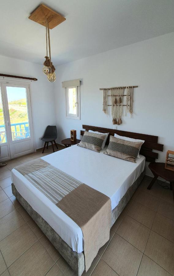 Sarakiniko Rooms Αδάμας Εξωτερικό φωτογραφία