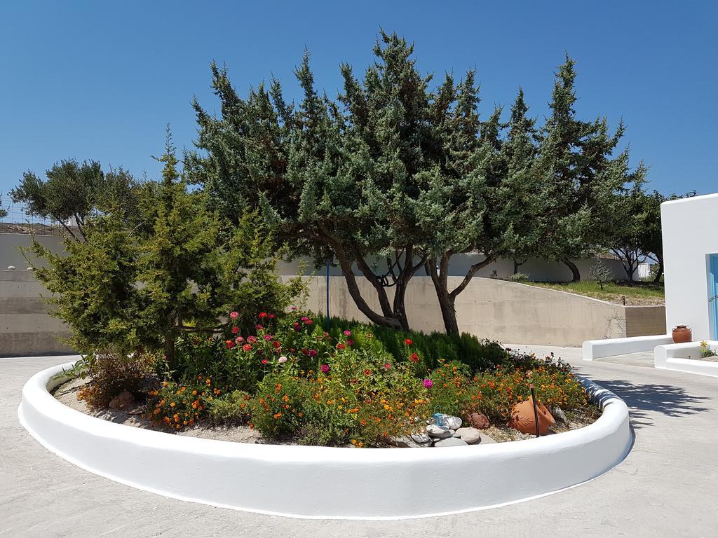 Sarakiniko Rooms Αδάμας Εξωτερικό φωτογραφία