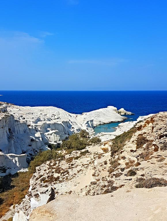 Sarakiniko Rooms Αδάμας Εξωτερικό φωτογραφία