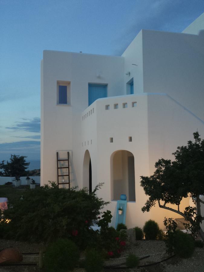 Sarakiniko Rooms Αδάμας Εξωτερικό φωτογραφία