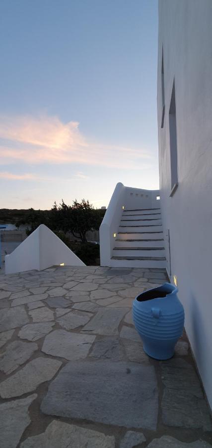 Sarakiniko Rooms Αδάμας Εξωτερικό φωτογραφία